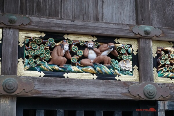 los tres monos del santuario Toshogu en Nikko