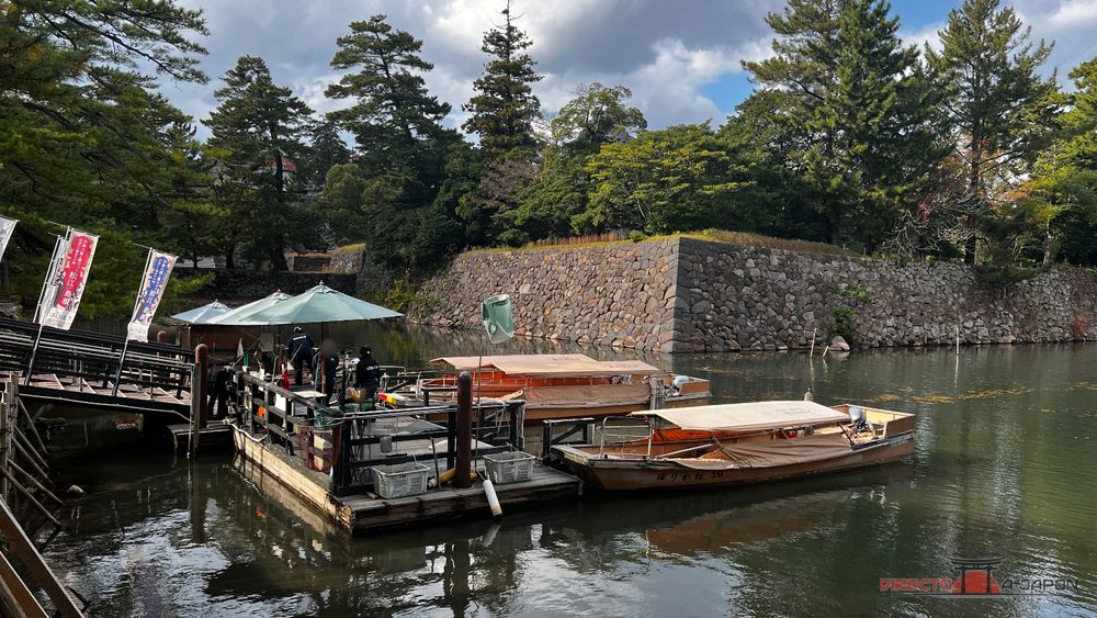 Barcas de Horikawa amarradas en un embarcadero de Matsue