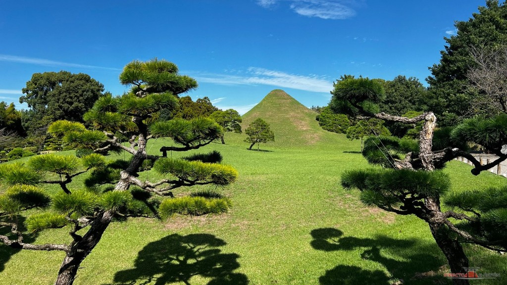 Colina con forma de Fuji en el jardín Suizenji