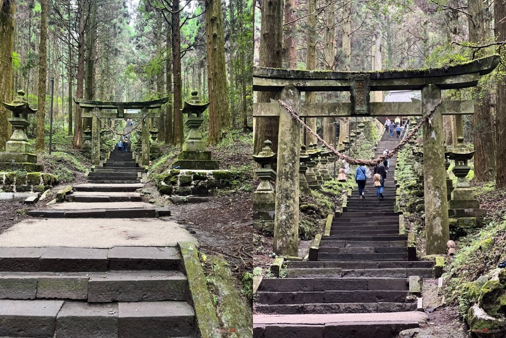 Dos fotos del camino: escaleras con un torii de piedra al fondo y primer plano del torii con una cuerda de paja trenzada y escaleras que suben