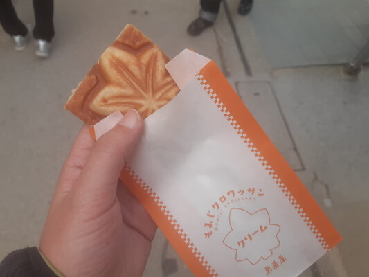 momiji manju
