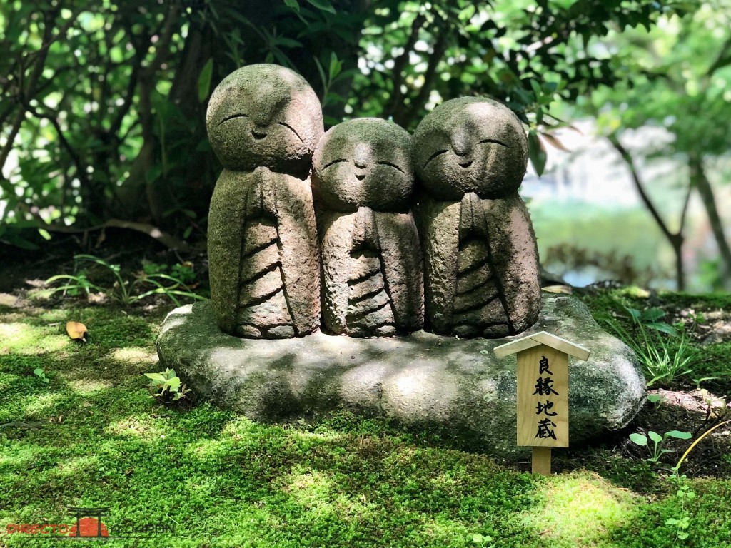 Estatuas de Buda en el Templo Hasedera de Kamakura