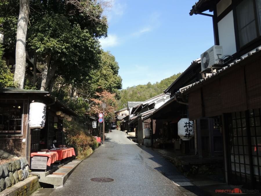 Qué ver en Kioto | Calles tradicionales previas a llegar al templo Adashino Nenbutsuji